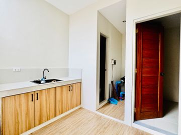 FOR SALE NEW FURNISHED MARVELOUS DESIGN 2 STOREY HOUSE W/ POOL IN GREENWOODS