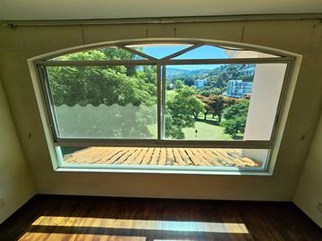 LAS CAÑADAS HERMOSA CASA EN VENTA A CAMPO DE GOLF CON ALBERCA Y LA MEJOR VISTA