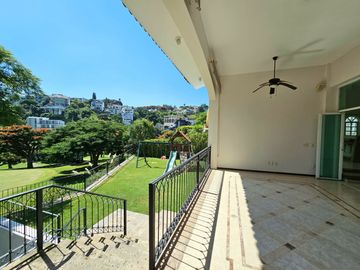 LAS CAÑADAS HERMOSA CASA EN VENTA A CAMPO DE GOLF CON ALBERCA Y LA MEJOR VISTA
