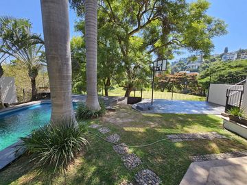 LAS CAÑADAS HERMOSA CASA EN VENTA A CAMPO DE GOLF CON ALBERCA Y LA MEJOR VISTA