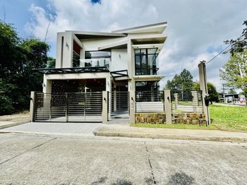 FOR SALE NEWLY MADE ELEGANT MODERN 2 STOREY HOUSE W/ POOL IN TAGAYTAY