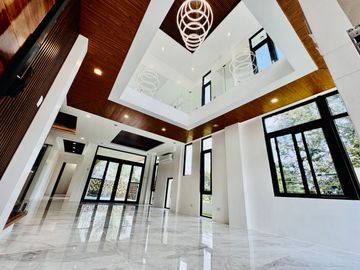 FOR SALE NEWLY MADE ELEGANT MODERN 2 STOREY HOUSE W/ POOL IN TAGAYTAY