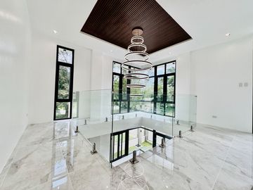 FOR SALE NEWLY MADE ELEGANT MODERN 2 STOREY HOUSE W/ POOL IN TAGAYTAY