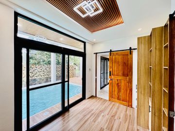 FOR SALE NEWLY MADE ELEGANT MODERN 2 STOREY HOUSE W/ POOL IN TAGAYTAY