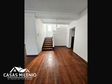 VENDO CASA área 282.10m² 6 Estacionamientos – SAN ISIDRO