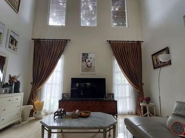 Rumah di Cluster Menteng Bintaro Jaya Sektor 7 ada Kolam Renang dekat Tol Jorr