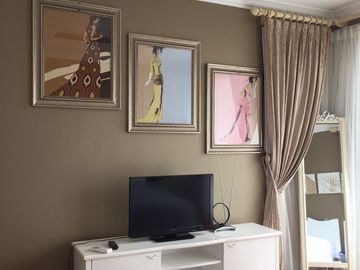 Rumah di Cluster Menteng Bintaro Jaya Sektor 7 ada Kolam Renang dekat Tol Jorr