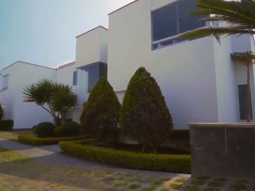 Exclusiva Y Moderna Casa En Venta, En El Sol De La Molina