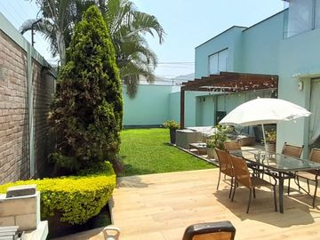 Exclusiva Y Moderna Casa En Venta, En El Sol De La Molina