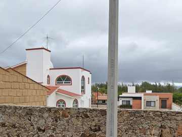 REMATO CASA EN TEQUISQUIAPAN QUERERTARO