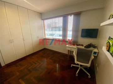 Departamento Duplex En Venta En El Corazon De Miraflores