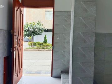 VENDO EN ESTRENO DEPARTAMENTOS DE 143 m2 Y 161 m2 CON VISTA PANORAMICA Y BALCONES EN LA FLORESTA DE PRO LOS OLIVOS