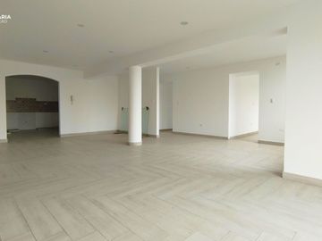 VENDO EN ESTRENO DEPARTAMENTOS DE 143 m2 Y 161 m2 CON VISTA PANORAMICA Y BALCONES EN LA FLORESTA DE PRO LOS OLIVOS