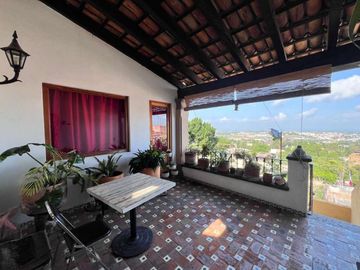 Joya de San Miguel: Casa Camino Nuevo al Caracol, Estilo Colonial con Terrazas espectaculares