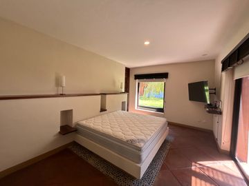 VENTA DE CASA EN BALVANERA QUERETARO EN PRIVADA