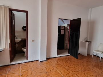 CASA COMERCIAL EN VENTA – AMBATO, VÍA PÍLLARO