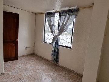 CASA COMERCIAL EN VENTA – AMBATO, VÍA PÍLLARO