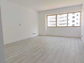 Ocasión: Vendo departamento de 229 m2 en zona exclusiva de San Isidro a excelente precio..