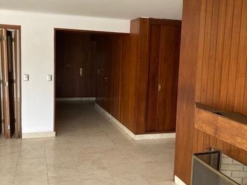 Ocasión: Vendo departamento de 229 m2 en zona exclusiva de San Isidro a excelente precio..