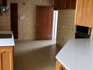 Ocasión: Vendo departamento de 229 m2 en zona exclusiva de San Isidro a excelente precio..