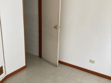 Ocasión: Vendo departamento de 229 m2 en zona exclusiva de San Isidro a excelente precio..
