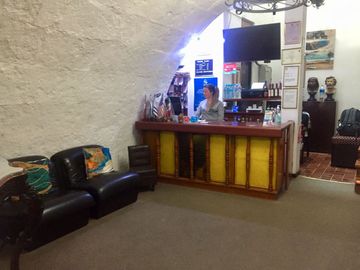 HOSTAL EN VENTA - PLAZA DE ARMAS DE AREQUIPA