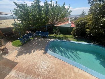 Casa Ampliada en Terreno de 735 m² en Lomas de lo Aguirre, Pudahuel.