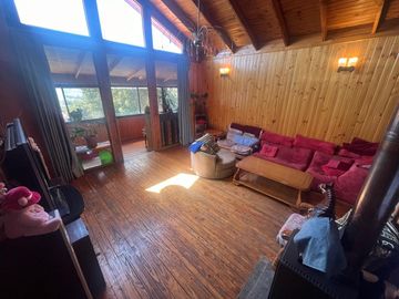 Casa Ampliada en Terreno de 735 m² en Lomas de lo Aguirre, Pudahuel.