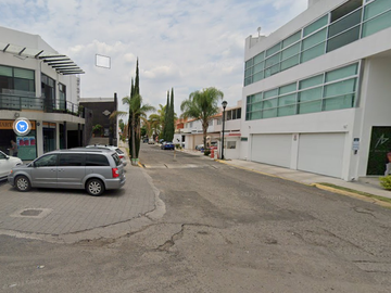 Gran oferta casa en remate bancario  Fraccionamiento Residencial Caletto, Querétaro