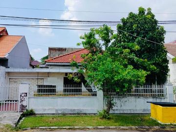 Dijual Rumah Jemursari Selatan, Surabaya Strategis; Siap Huni
