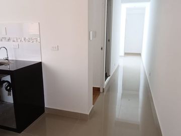 excelente ubicación departamento de 2 habitaciones san Hilarión SJL