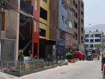 excelente ubicación departamento de 2 habitaciones san Hilarión SJL