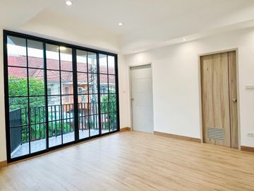 Townhouse for sale, First Home Village, end unit, newly renovated