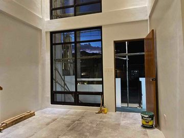 5-Bedroom Modern House For Sale in Taytay Rizal