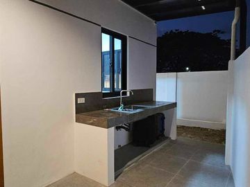 5-Bedroom Modern House For Sale in Taytay Rizal