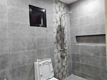 5-Bedroom Modern House For Sale in Taytay Rizal