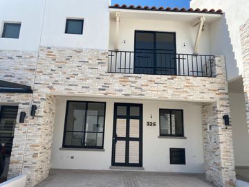 Casa en venta e Fracc. Lombardía