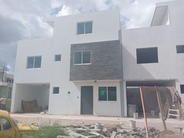 SE VENDA CASA EN FRACCIONAMIENTO PRIVADO EN SAN JACINTO AMILPAS