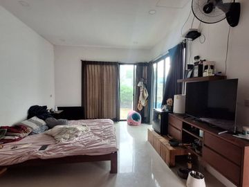 🎉 Prime Location Villa! 🌟