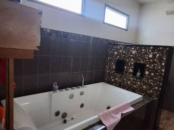 🎉 Prime Location Villa! 🌟