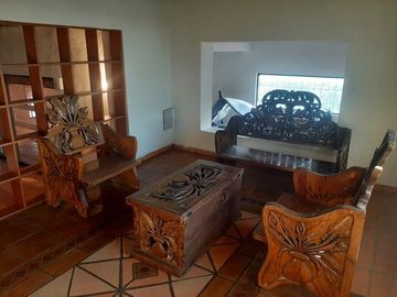 CASA HABITACION AMUEBLADA EN VENTA EN CADEREYTA JIMENEZ, NUEVO LEON, ZONA COL. NUEVA MADERO, CONSTRUCCION Y DISEÑO ARQUITECTONICO, ESTILO RUSTICO