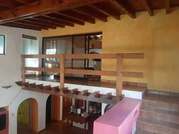 CASA HABITACION AMUEBLADA EN VENTA EN CADEREYTA JIMENEZ, NUEVO LEON, ZONA COL. NUEVA MADERO, CONSTRUCCION Y DISEÑO ARQUITECTONICO, ESTILO RUSTICO