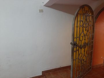 CASA HABITACION AMUEBLADA EN VENTA EN CADEREYTA JIMENEZ, NUEVO LEON, ZONA COL. NUEVA MADERO, CONSTRUCCION Y DISEÑO ARQUITECTONICO, ESTILO RUSTICO