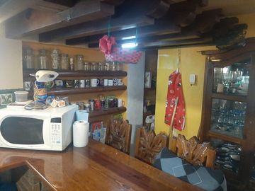 CASA HABITACION AMUEBLADA EN VENTA EN CADEREYTA JIMENEZ, NUEVO LEON, ZONA COL. NUEVA MADERO, CONSTRUCCION Y DISEÑO ARQUITECTONICO, ESTILO RUSTICO