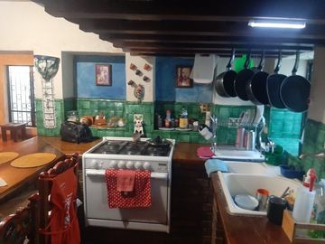 CASA HABITACION AMUEBLADA EN VENTA EN CADEREYTA JIMENEZ, NUEVO LEON, ZONA COL. NUEVA MADERO, CONSTRUCCION Y DISEÑO ARQUITECTONICO, ESTILO RUSTICO