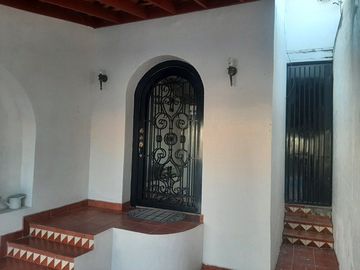 CASA HABITACION AMUEBLADA EN VENTA EN CADEREYTA JIMENEZ, NUEVO LEON, ZONA COL. NUEVA MADERO, CONSTRUCCION Y DISEÑO ARQUITECTONICO, ESTILO RUSTICO
