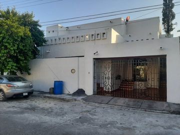 CASA HABITACION AMUEBLADA EN VENTA EN CADEREYTA JIMENEZ, NUEVO LEON, ZONA COL. NUEVA MADERO, CONSTRUCCION Y DISEÑO ARQUITECTONICO, ESTILO RUSTICO