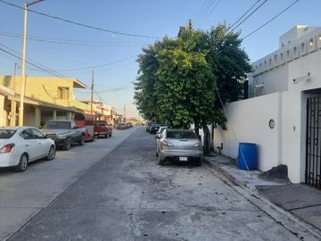 CASA HABITACION AMUEBLADA EN VENTA EN CADEREYTA JIMENEZ, NUEVO LEON, ZONA COL. NUEVA MADERO, CONSTRUCCION Y DISEÑO ARQUITECTONICO, ESTILO RUSTICO