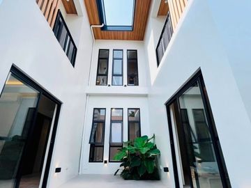 Brand New Modern Single Attached house and lot for sale in BF Resorts Village Las Piñas City