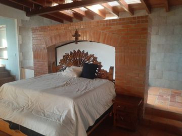 CASA QUINTA AMUEBLADA EN VENTA EN CADEREYTA JIMENEZ, NUEVO LEON, ZONA COL. NUEVA MADERO,  CONSTRUCCION Y DISEÑO ARQUITECTONICO, ESTILO RUSTICO